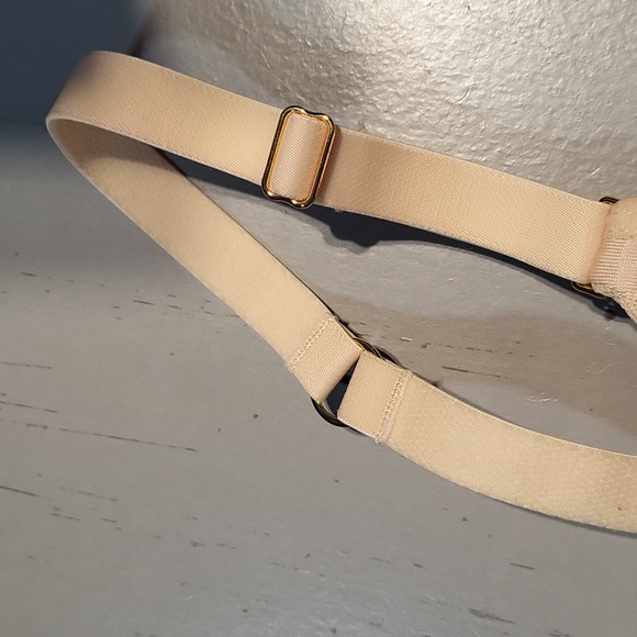 ALL YOU LIVELY WOMEN'S CREAM BRA.  34D - Picture 4 of 7